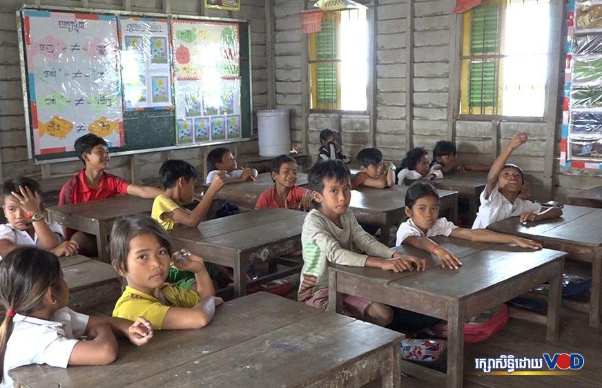 WFP ថា​កម្មវិធី​ផ្ដល់​អាហារ​ពេលព្រឹក​តាម​សាលា​នៅ​ជនបទ​បាន​ត្រលប់​មកវិញ ស្របពេល​សាលារៀន​ទូទាំង​ប្រទេស​បើក​ដំណើរការ