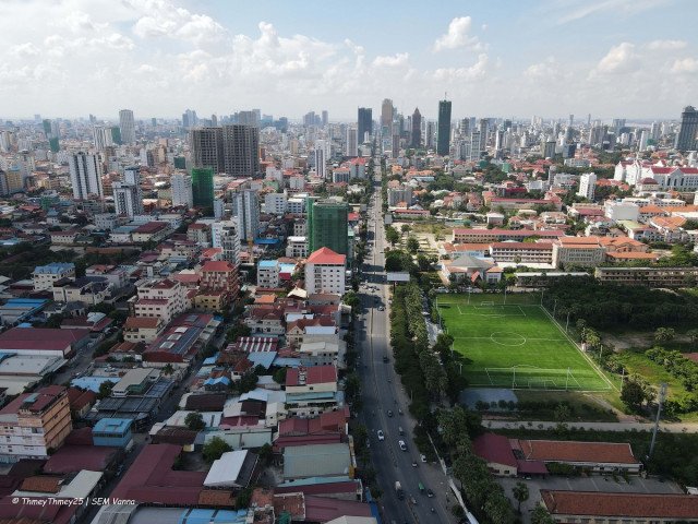 អ្នកជំនាញ៖ វិស័យអចលនទ្រព្យ​កម្ពុជាមិនអាចងើបភ្លាមៗទេ ទោះបីបើកប្រទេសឡើងវិញក្តី 