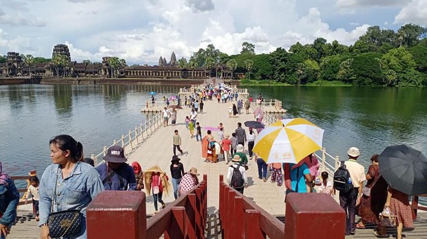 កម្ពុជា​រក​ចំណូល​បាន ១.៤​ពាន់​លាន​ដុល្លារ ពី​កំណើន​ភ្ញៀវ​ទេសចរ​បរទេស​ក្នុង​ឆ្នាំ​២០២២