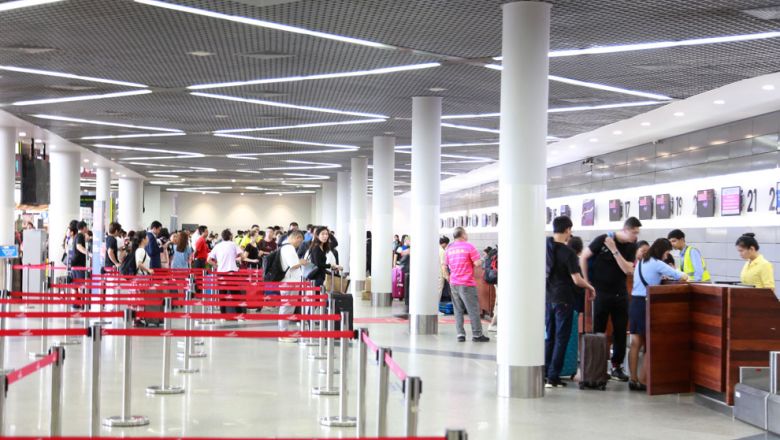 មន្ត្រី៖ មិនទាន់​មាន​គោលការណ៍​តម្រូវឱ្យ​អ្នកដំណើរ​បង់ថ្លៃ​ធ្វើ​តេស្ត ពេល​មកដល់​កម្ពុជា​ទេ