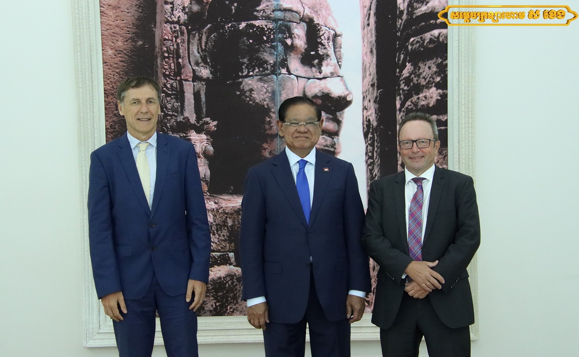នៅមុខទូតបារំាងនិងអាល្លឺម៉ង់ សម្តេច ស ខេង បង្ហាញសុទិដ្ឋិនិយមចំពោះបរិយាកាសបោះឆ្នោតខាងមុខ