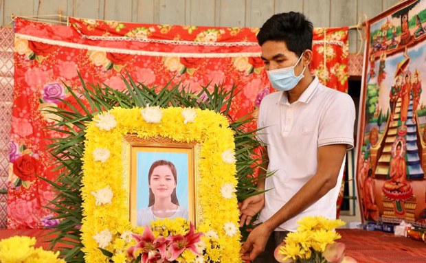 ស្ត្រី​ដែល​គ្រូពេទ្យ​វះកាត់​ខុស​បច្ចេកទេស​បាន​បាត់បង់​ជីវិត