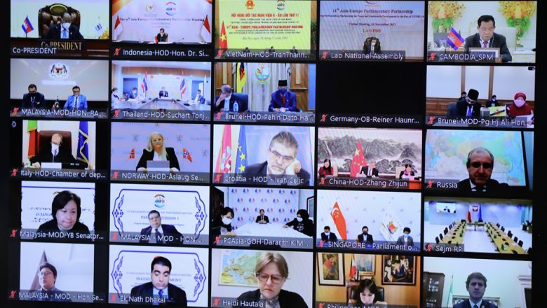 កម្ពុជា​ប្តេជ្ញា​ប្រកាន់ខ្ជាប់​នូវ​គោលការណ៍​នៃ​ការគោរព​ រៀនសូត្រ​ ការយោគយល់​គ្នា​ ការទុកចិត្ត​គ្នា និង​ការផ្តល់​ផលប្រយោជន៍​ឱ្យ​គ្នា​ទៅវិញទៅមក