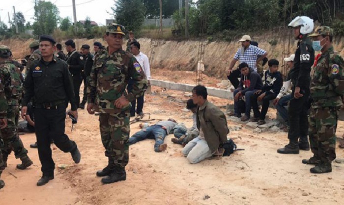 សមត្ថកិច្ច​​​បដិសេធថា​ មិនបាន​បាញ់​​ទៅលើ​ពលរដ្ឋ​​អ្នក​តវ៉ា​​រឿង​ដីធ្លី​​នៅ​ព្រះសីហនុ​ទេ​​