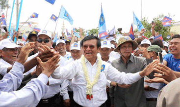 លោ​ក ​កឹ​ម​ ​សុខា​ ​ប្រាប់​ព​ល​រ​ដ្ឋថា​ ​បើ​ច​ង់​អ​ត់​ទី​ផ្សារ​ល​ក់​ផ​លិ​តផ​ល​ក​សិ​ក​ម្ម​រ​បស់​ព​ល​រ​ដ្ឋ​ខ្មែ​រ​ទៀត​ ​អា​ចបោះ​​ឱ្យ​ប​ក្ស​ប្រ​ជា​ជន​​បាន​​​​