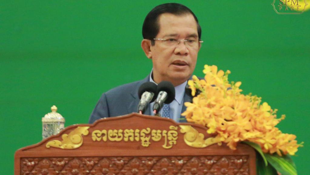 លោក​នាយក​រដ្ឋមន្រ្តី ហ៊ុន សែន នៅ​ថ្ងៃ​នេះ បាន​ប្រកាស​ជំហរ​ដាច់​ខាត​ថា កម្ពុជា​នឹង​ជំនះ​ឧបសគ្គ ដើម្បី​រៀប​ចំ​ការ​បោះ​ឆ្នោត​ជាតិ​នៅ​ខែ​កក្កដា ឆ្នាំ​២០១៨ ខាង​មុខ​