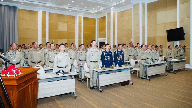 រយៈពេល​ ៦​ខែ មន្ត្រី​នគរបាល​​ជិត​ ២០០​នាក់​ត្រូវ​បាន​បណ្ដេញ​ចេញ​ពី​ក្របខ័ណ្ឌ​ពាក់ព័ន្ធ​គ្រឿងញៀន