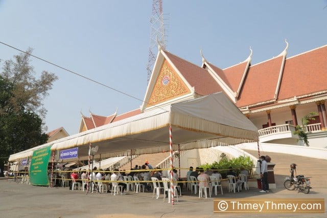 ក្រោយអ្នកកាសែត​ម្នាក់មានកូវីដ-១៩ ក្រសួង​ព័ត៌មាន ស្នើអ្នកទៅចាក់វ៉ាក់សាំងនៅថ្ងៃទី១៣​មេសា ធ្វើចត្តាឡីស័ក ​ 