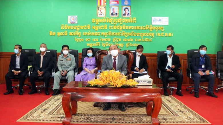 គជបទ បន្ត​អប់រំ​ផ្សព្វផ្សាយ​លិខិតបទដ្ឋាន​ជាតិ-អន្តរជាតិ ​ពាក់ព័ន្ធ​ការគោរព​សិទ្ធិមនុស្ស