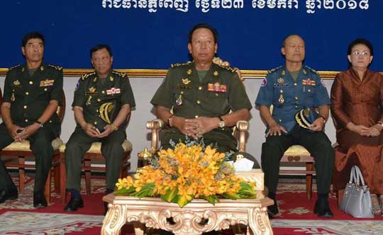 លោក ​ទៀ បាញ់ បញ្ជាឲ្យ​ កងទ័ពត្រៀមខ្លួនបង្រ្កាប ចលនាសង្រ្គោះជាតិ របស់លោក សម រង្ស៊ី 