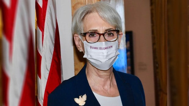 អ្នកវិភាគ និង​សង្គម​ស៊ីវិល​សង្ឃឹម​​ថា មន្ត្រីជាន់ខ្ពស់​​អាមេរិក​​នឹង​លើកយក​បញ្ហាសិទ្ធិមនុស្ស​ទៅ​ជជែក​ជាមួយ​រដ្ឋាភិបាល​កម្ពុជា​