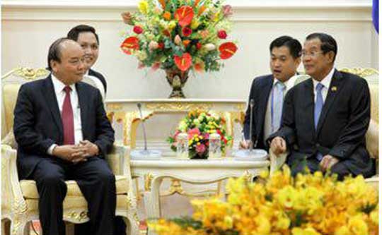កម្ពុជាយល់ព្រមផ្ដល់ភាពស្របច្បាប់ ដល់ពលរដ្ឋវៀតណាម​ នៅកម្ពុជា