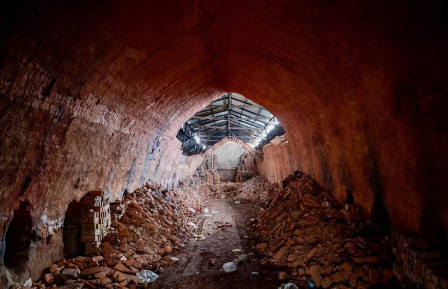 កម្មករ​ជំពាក់​បំណុល​ថៅកែឡឥដ្ឋ​ក្នុង​ខេត្តកំពង់ចាម​ត្រូវបាន​ដោះលែង​ឱ្យ​មាន​សេរីភាព​វិញ