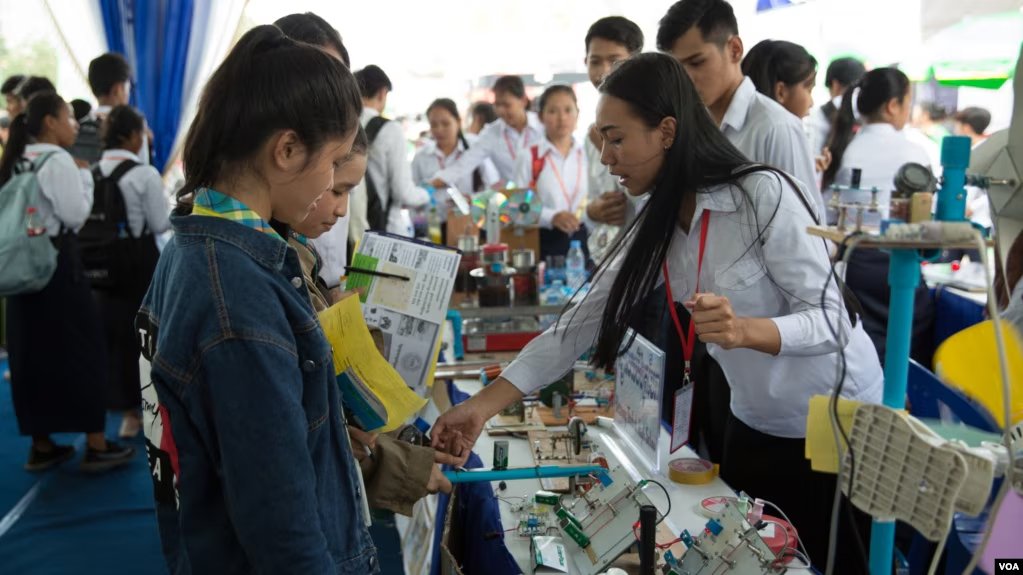 វត្តមាន​​ស្ត្រី​​ក្នុង​​វិស័យ STEM នៅ​កម្ពុជា​មាន​​ចំនួន​​តិចតួច​​នៅ​​ឡើយ 