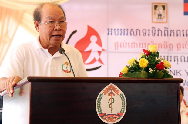 អ្នក​ជំនាញ​សុខាភិបាល និង​ច្បាប់​ជំរុញ​ឱ្យ​ក្រសួង​ពង្រឹង​ការ​ត្រួតពិនិត្យ​គ្លីនិក​វះកាត់​កែ​សម្ផស្ស