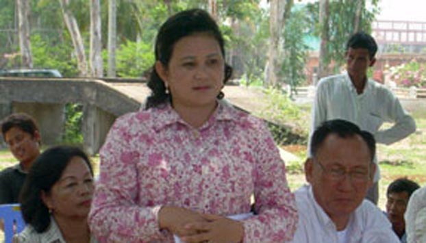 តំណាង​សហគមន៍​ឡពាង​រង​ការ​គំរាម​សម្លាប់​ពី​សន្តិសុខ​ការពារ​ដី​ឱ្យ​ក្រុមហ៊ុន​ខេឌីស៊ី