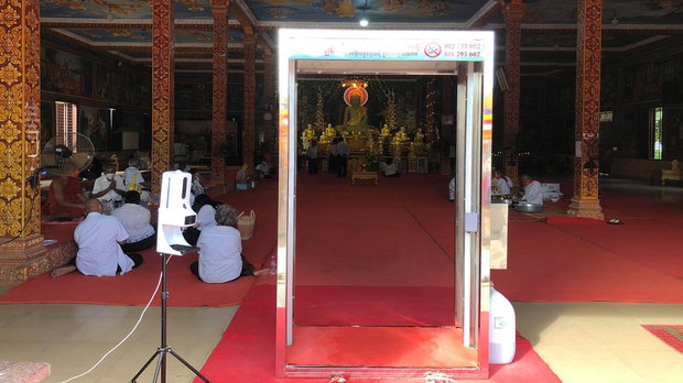 វត្តអារាម អាច​រៀបចំ​កន្លែង​ប្រគេន​ចង្ហាន់​ និង​ទេយ្យវត្ថុ​ដល់​ព្រះសង្ឃ​អំឡុង​ពិធីបុណ្យ​កាន់​បិណ្ឌ និង​ភ្ជុំបិណ្ឌ