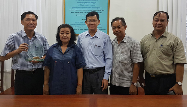 មន្ត្រី​សិទ្ធិមនុស្ស​ ៥​រូប​រង​ការ​ផ្ដន្ទាទោស ​៥​ឆ្នាំ​​ពី​បទចោទ​ថា​ បាន​សូក​ប៉ាន់​សាក្សី