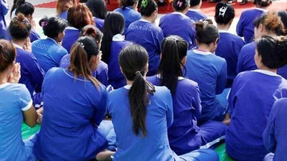 ទណ្ឌិតជិត៣០០នាក់ត្រូវបានស្នើបន្ថយនិងលើកលែងទោសនៅថ្ងៃ៧មករា ខណៈអ្នកទោសមនសិកាត្រូវបានផាត់ចេញ