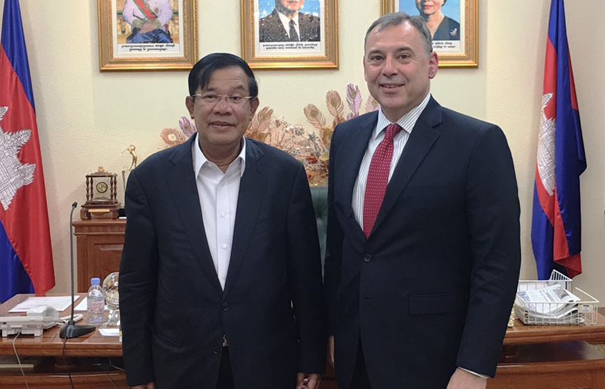 ទូតអាមេរិកពន្យល់ករណីផ្ញើលិខិតផ្ដាច់ជំនួយទៅអគ្គនាយកដ្ឋានពន្ធដារ