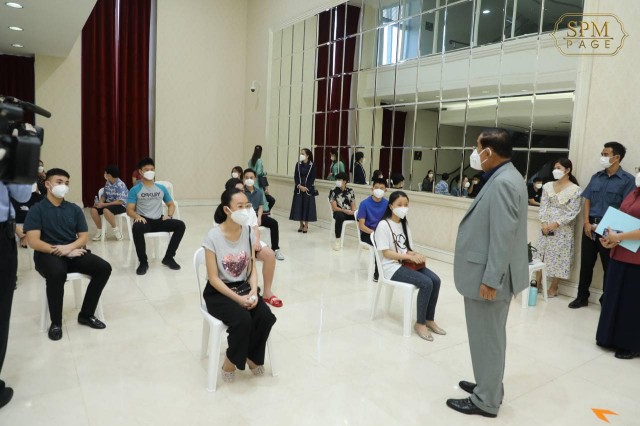 លោក សែន ប្រាប់ថា រដ្ឋមិនទាន់អាចផ្តល់ AstraZeneca តាមការស្នើសុំនោះឡើយ 