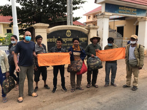 អ្នកជំនាញ​អន្តរជាតិ​ជាង ​១​០​០​នាក់​ ​បារម្ភ​ពី​ការ​ធ្វើទុក្ខបុកម្នេញ​លើ​អ្នកការពារ​ព្រៃឈើ​នៅ​កម្ពុជា​