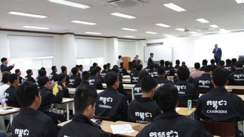 កូរ៉េ​នៅ​បន្ត​ទទួលយក​ពលករ​កម្ពុជា​ចំនួន ៣ ៤០៤ ​នាក់ ​សម្រាប់​ឆមាស​ទី​១ ​ឆ្នាំនេះ