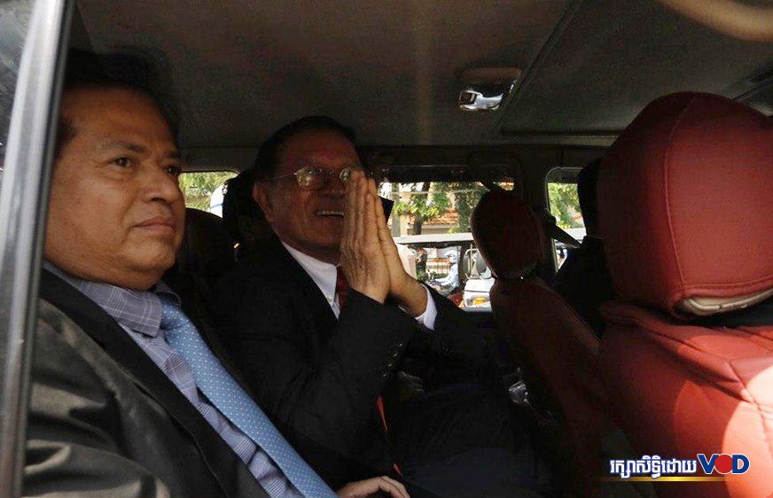 ក្រុម​​មេធាវី​លោក​ កឹម​ សុខា​ ស្នើ​​ជា​ថ្មី​​ឱ្យ​​តុលាការ​​បន្ត​​សវនា​ការ​កូន​​ក្តី​​ខ្លួន