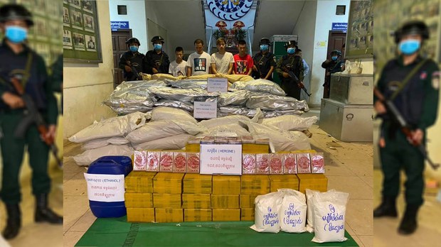 អាជ្ញាធរ​កំពុង​ស្រាវជ្រាវ​រក​បណ្ដាញ ដែល​ដឹក​គ្រឿង​ញៀន​​ជាង ៤០០គីឡូ​ក្រាម ទៅ​ទម្លាក់​ចោល​លើ​ឆ្នេរ​កោះ​ពូលូវ៉ៃ