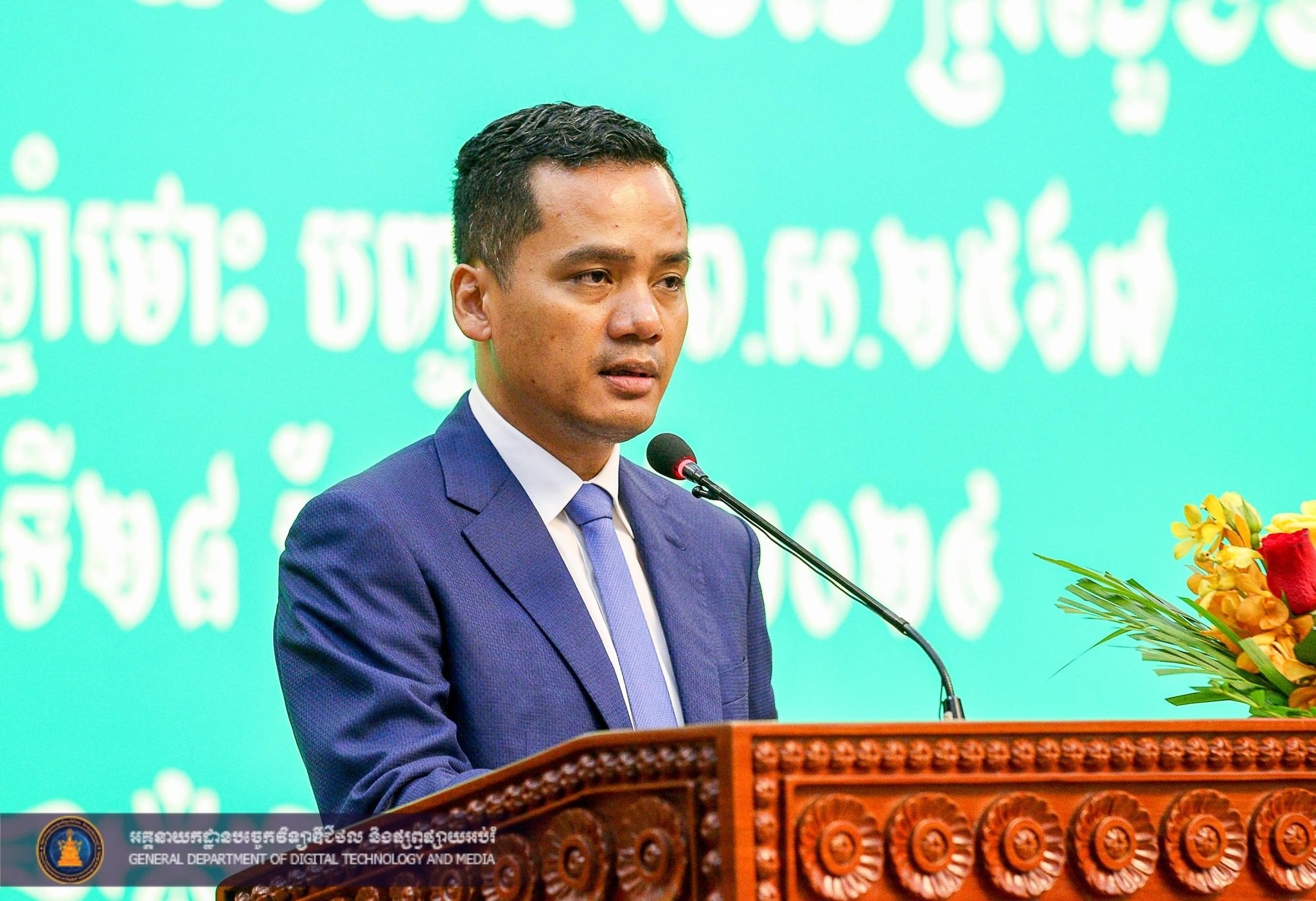 រដ្ឋមន្ត្រីមហាផ្ទៃ ព្រមានបណ្ដេញមន្ត្រីនគរបាលចេញពីក្របខណ្ឌ បើប្រើអាវុធខុសច្បាប់