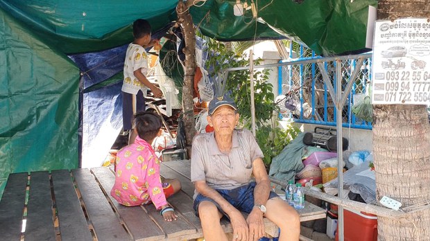 ពលរដ្ឋ​រងគ្រោះ​​ទឹកជំនន់ ស្នើ​អភិបាល​​ខេត្ត​កណ្ដាល​​ពន្លឿន​​រក​​ទីតាំង​​លំនៅ​ឋាន​​បណ្ដោះ​​អាសន្ន