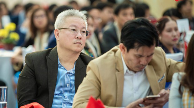  អ្នកឧកញ៉ា គួច ម៉េងលី សង្ឃឹម​ថា ក្រុមហ៊ុន CIC និង​អាជ្ញាធរ​ដោះ​ស្រាយ​បញ្ហា ប្រាក់​វិនិយោគ​ឱ្យ​ជន​រងគ្រោះ