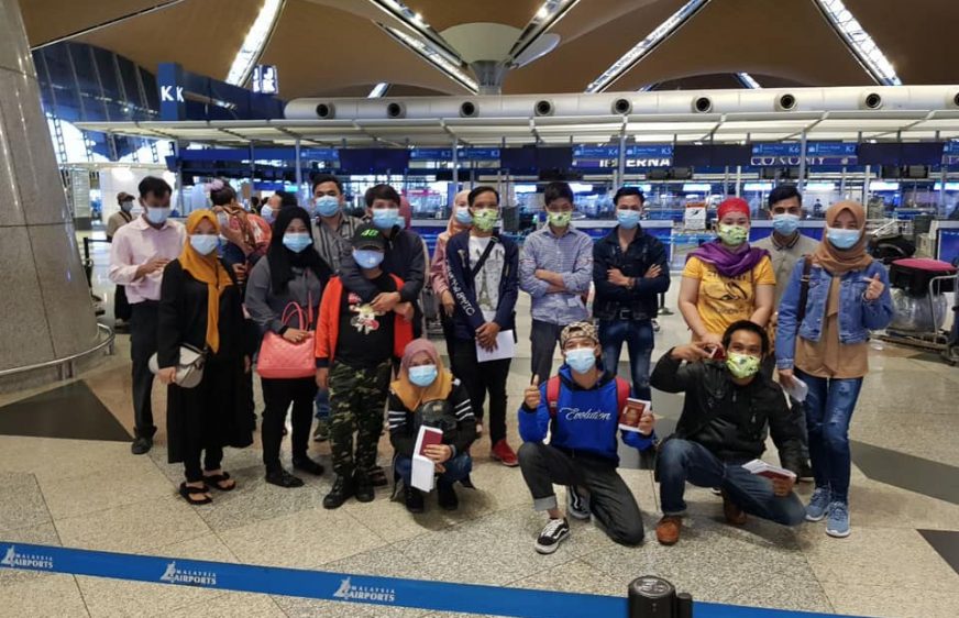 កុមារ២នាក់និងពលករខ្មែរខុសច្បាប់១៥នាក់ត្រូវបានបញ្ជូនមកពីម៉ាឡេស៊ី