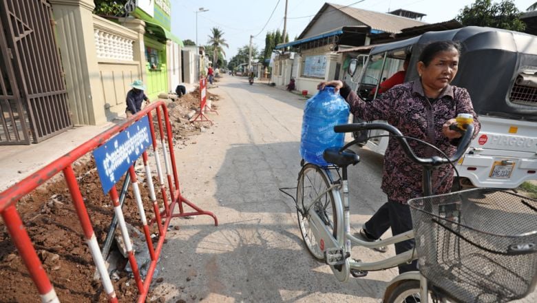 អូស្ត្រាលី​ប្រកាស​កែលម្អ​ការផ្គត់ផ្គង់​ទឹកស្អា​តនៅតាម​ជនបទ​ ខណៈ​កម្ពុជា​ខ្វះ​បណ្តាញ​ទឹក​ស្អាត