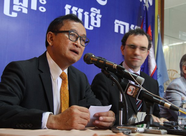  មេដឹកនាំ​បក្ស​ប្រឆាំង​ ចោទ​រដ្ឋាភិបាល​លាក់បាំង​បញ្ហា​បំណុល