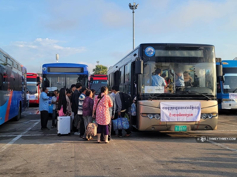 ចូលឆ្នាំ៖ រដ្ឋបាលរាជធានីភ្នំពេញ ត្រៀមឡាន៤៥៥គ្រឿង ដឹកពលរដ្ឋដោយឥតគិតថ្លៃ