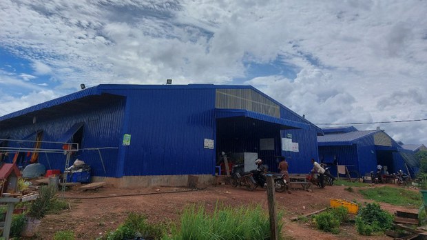 សង្គម​ស៊ីវិល​បារម្ភ​ពី​កម្មករ​រាប់ពាន់​នាក់​ធ្វើ​ការ​ឱ្យ​ក្រុមហ៊ុន​វៀតណាម ខេត្ត​រតនគិរី​ខ្វះ​ប្រព័ន្ធ​ការពារ​សុវត្ថិភាព