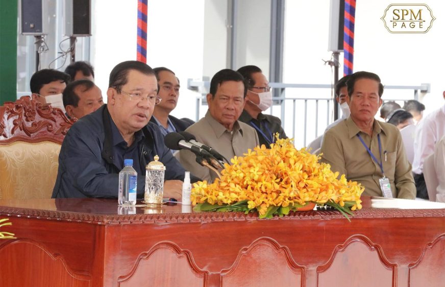 លោក ហ៊ុន សែន ព្រមានប្ដឹងគណបក្សភ្លើងទៀនចូលតុលាការ