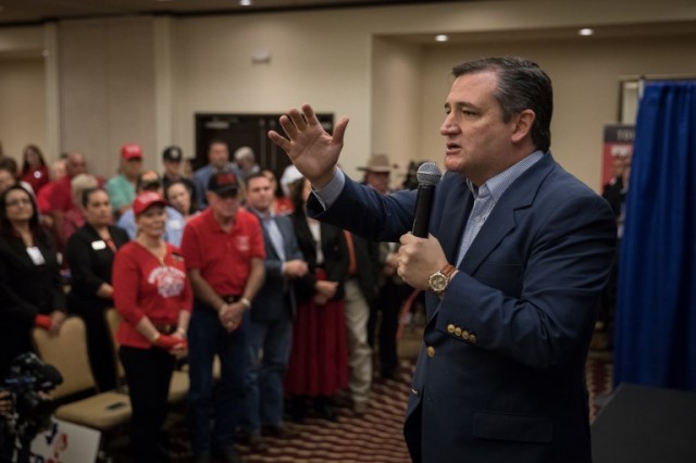 សមាជិក​ព្រឹទ្ធសភា​អាមេរិក​៖ ច្បាប់​ដែល​ខ្ញុំ​ធ្វើ ក៏​នឹងដាក់​ទណ្ឌកម្ម​លើ​កម្ពុជា ដូច​អឺរ៉ុប​ដែរ​