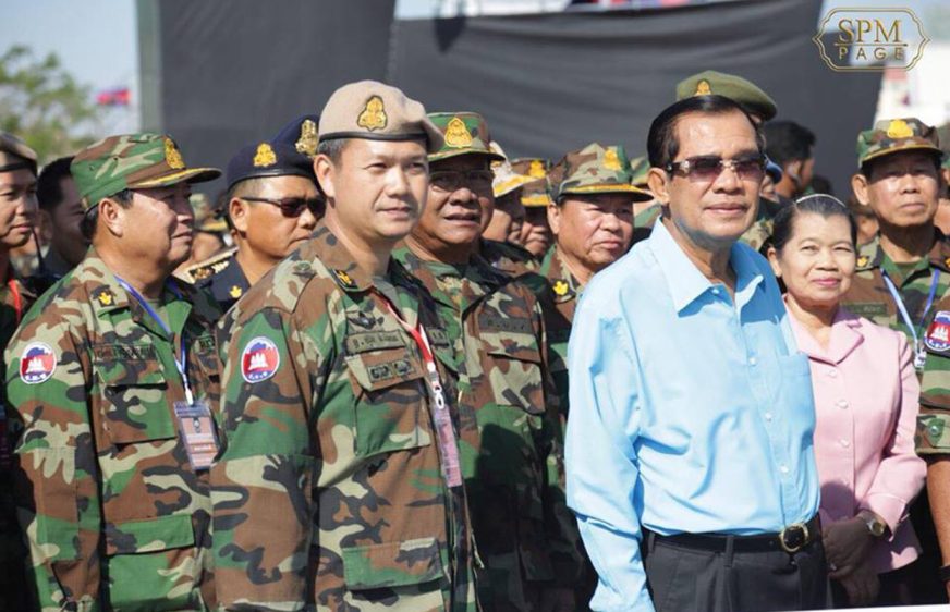 តើការដឹកនាំបែបសែស្រឡាយជាហានិភ័យដល់យន្តការផ្ទេរអំណាចឬទេ?