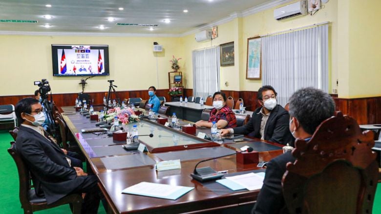 កម្ពុជា​បាន​ទទួល​ជំនួយ​ឧបករណ៍​បរិក្ខារ​វេជ្ជសាស្រ្ត​សម្រាប់​ធ្វើ​តេស្ត​រក​កូវីដ និង​ជំនួយ​ផ្សេងៗ​ទៀត មាន​ទឹក​ប្រាក់​សរុប ១០ លាន​ដុល្លារ​ពី​រដ្ឋាភិបាល​ចិន