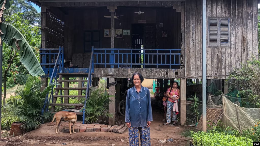 ពលរដ្ឋ​ក្នុង​ខេត្ត​កណ្តាល​បារម្ភ​ពី​ការ​ផ្តល់​សំណង​មិន​សមរម្យ​ក្នុង​គម្រោង​ផ្លូវ​ល្បឿន​លឿន​ភ្នំពេញ-បាវិត 