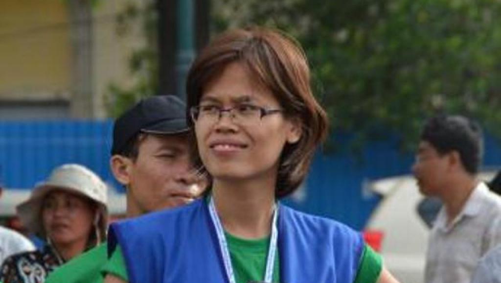 នាយិកា​ប្រតិបត្តិ​មជ្ឈមណ្ឌល​សិទ្ធិ​មនុស្ស​កម្ពុជា​ប្រកាស​ចូល​ខ្លួន​បំភ្លឺ តាម​ការ​កោះ​ហៅ​របស់​តុលាការ