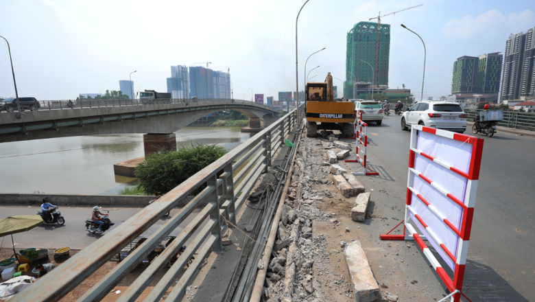 អាជ្ញាធរ​រាជធានី​ភ្នំពេញ​ ចាប់ផ្តើម​​ជួសជុល​ស្ពាន​ព្រះមុនីវង្ស​ចាស់