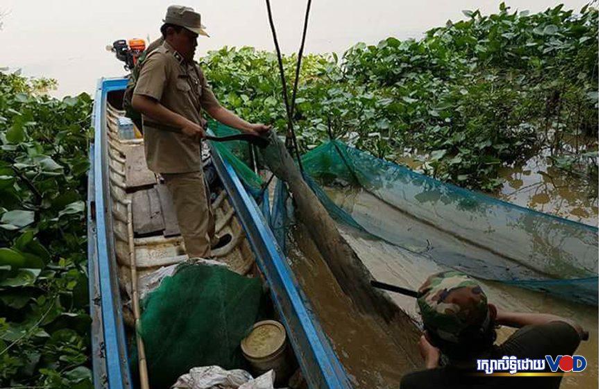 សហ​គមន៍​​មួយ​​នៅ​​ខេត្ត​​កំពង់​ឆ្នាំង​ ជំរុញ​​អាជ្ញាធរ​​ទប់​ស្កាត់​​បទ​ល្មើស​​នេសាទ​​នៅ​​បឹង​​ធម្មជាតិ​​