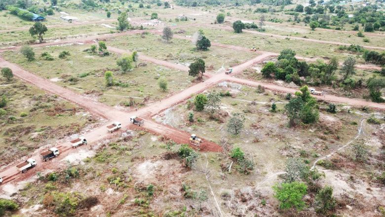 លោក​ ហ៊ុន​ សែន​ ឯកភាព​ផ្លាស់​ប្ដូរ​តំបន់​រុន​តា​ឯក ​និង​ទី​តាំង​ដែល​ពលរ​ដ្ឋប្ដូរ​ទៅ​រស់​នៅ​ផ្សេង​ទៀត​ ជាទី​ប្រជុំ​ជន​ដូច​គ្នា 