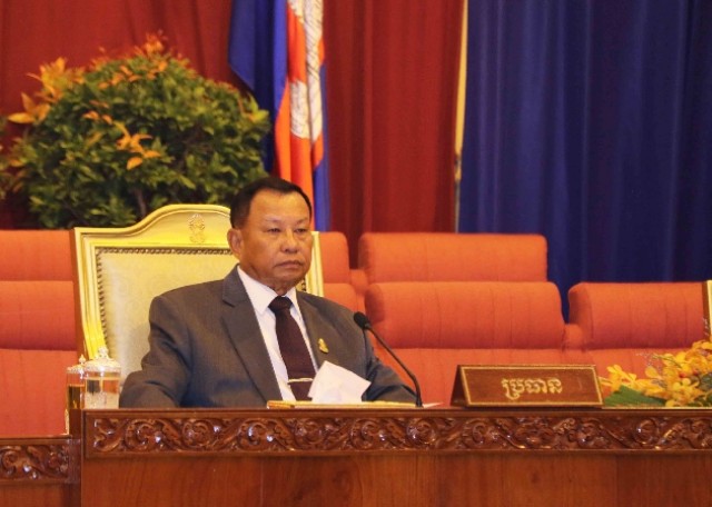 ខ្លឹមសារ​ថ្មី​នៃ​រដ្ឋធម្មនុញ្ញនិង​ក្រមព្រហ្មទណ្ឌនឹង​បញ្ជូនទៅ​ប្រមុខរដ្ឋស្តីទីដើម្បី​ប្រកាស​ឲ្យ​ប្រើប្រាស់​