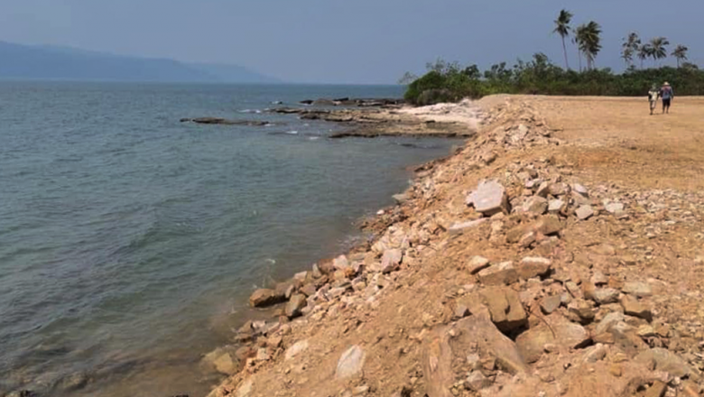 អាជ្ញាធរ​ទុកពេល​ ៣០ ​ថ្ងៃ ​ឱ្យ​អ្នកចាក់ដី​ចូល​សមុទ្រ​កាយ​ចេញ​វិញ