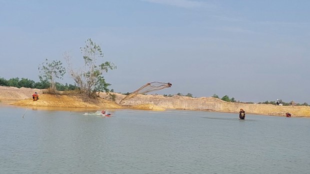 ពលរដ្ឋ​រាប់​រយ​គ្រួសារ​នៅ​ស្វាយរៀង​បារម្ភ​ពី​ការ​បាត់បង់​ស្រះទឹក​សាធារណៈ​ធ្លាក់​ទៅ​លើ​ដៃ​ឯកជន