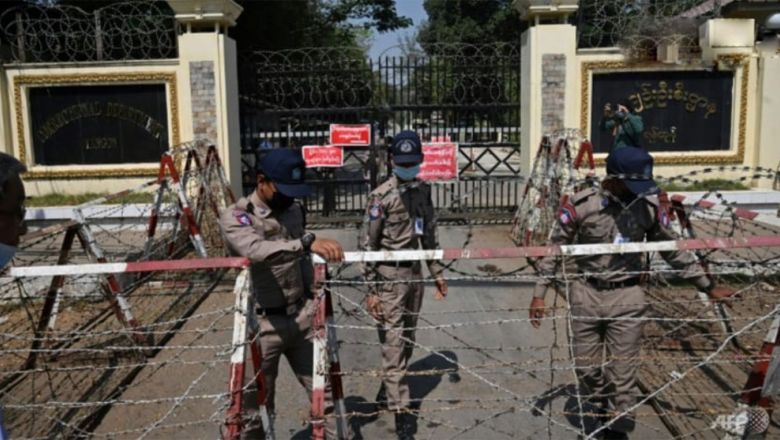 ប្រេសិត​ពិសេស​អាស៊ាន​ ស្វាគមន៍​ការដោះលែង​អ្នកទោស​ទ្រង់ទ្រាយ​ធំ​របស់​អាជ្ញាធរ​មីយ៉ាន់ម៉ា​ 